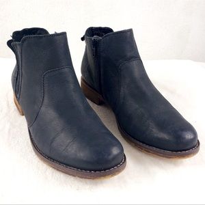 Josef Seibel Sienna 45 black leather Chelsea Boot